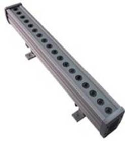 BM-18x3-15-60, BAÑADOR DE MUROS (WALL WAHER),18x3W,15°,85-265,6000°K,IP65
